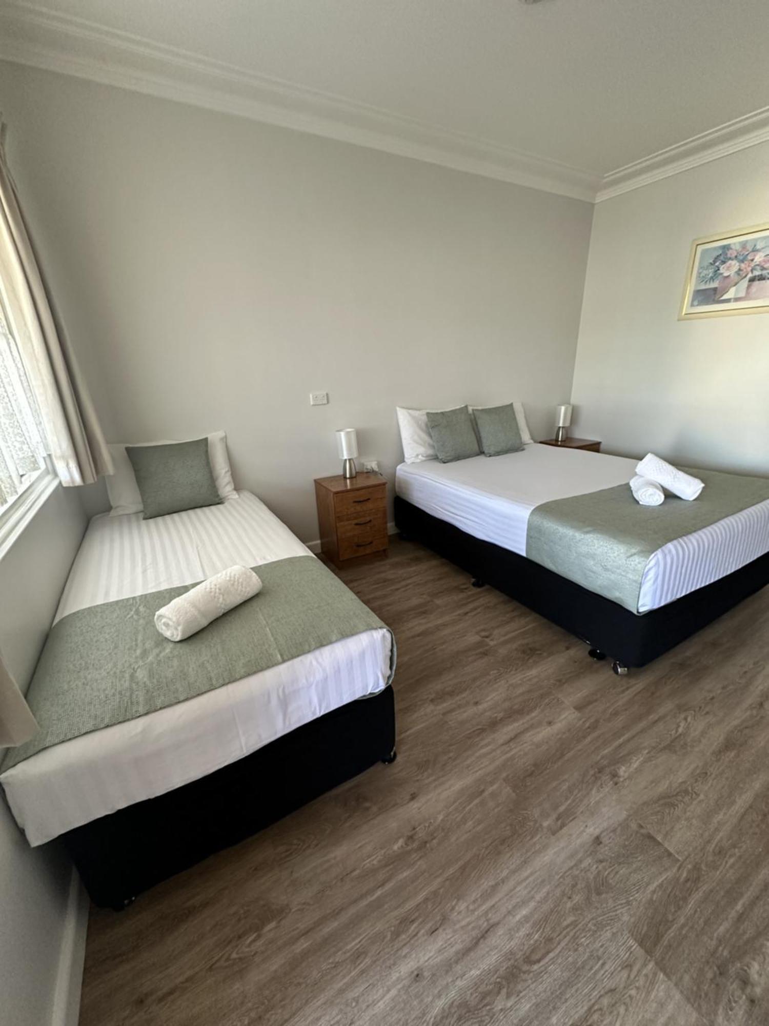 Bucketts Way Motel Gloucester Ngoại thất bức ảnh