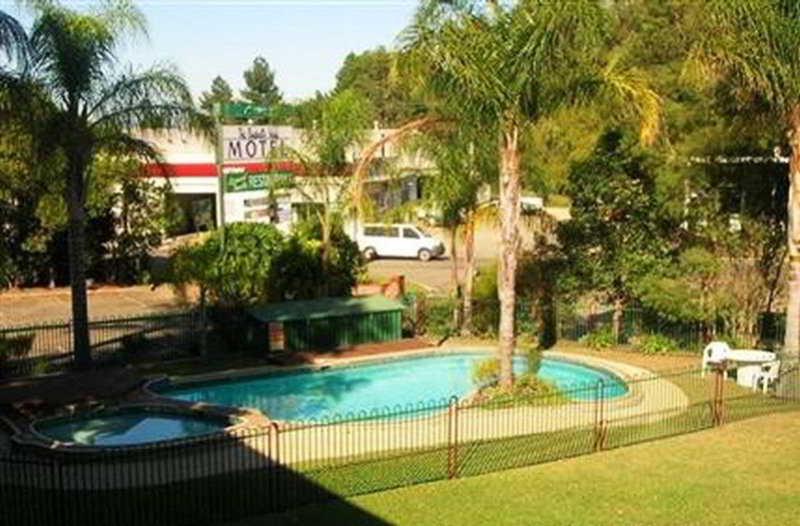 Bucketts Way Motel Gloucester Ngoại thất bức ảnh