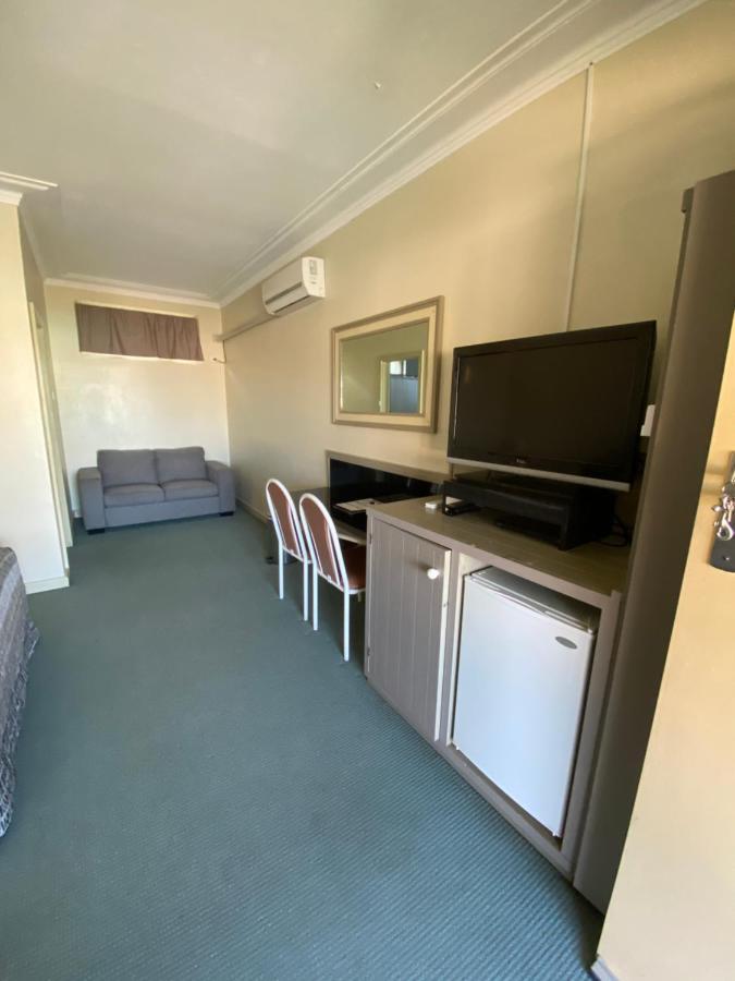 Bucketts Way Motel Gloucester Ngoại thất bức ảnh